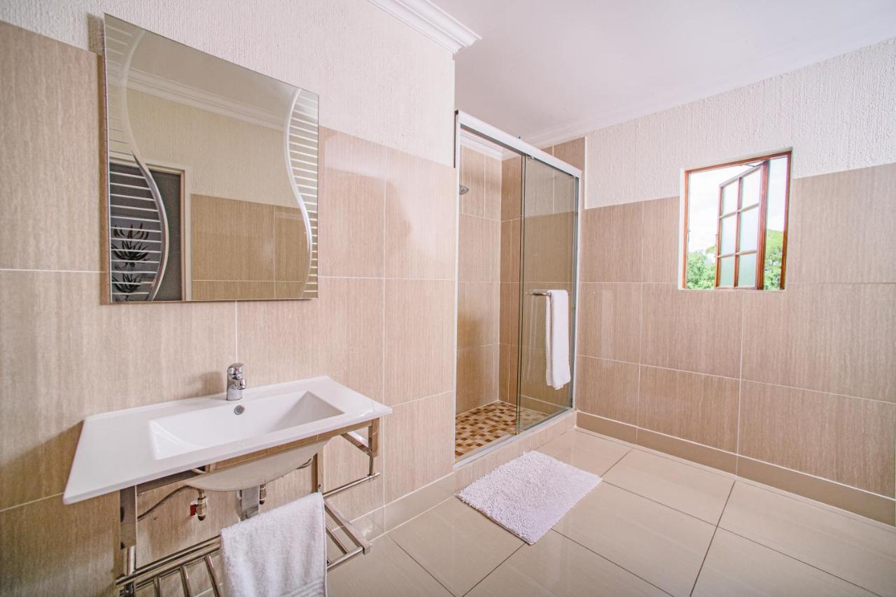 Khayalami Hotel - Mbombela Екстериор снимка