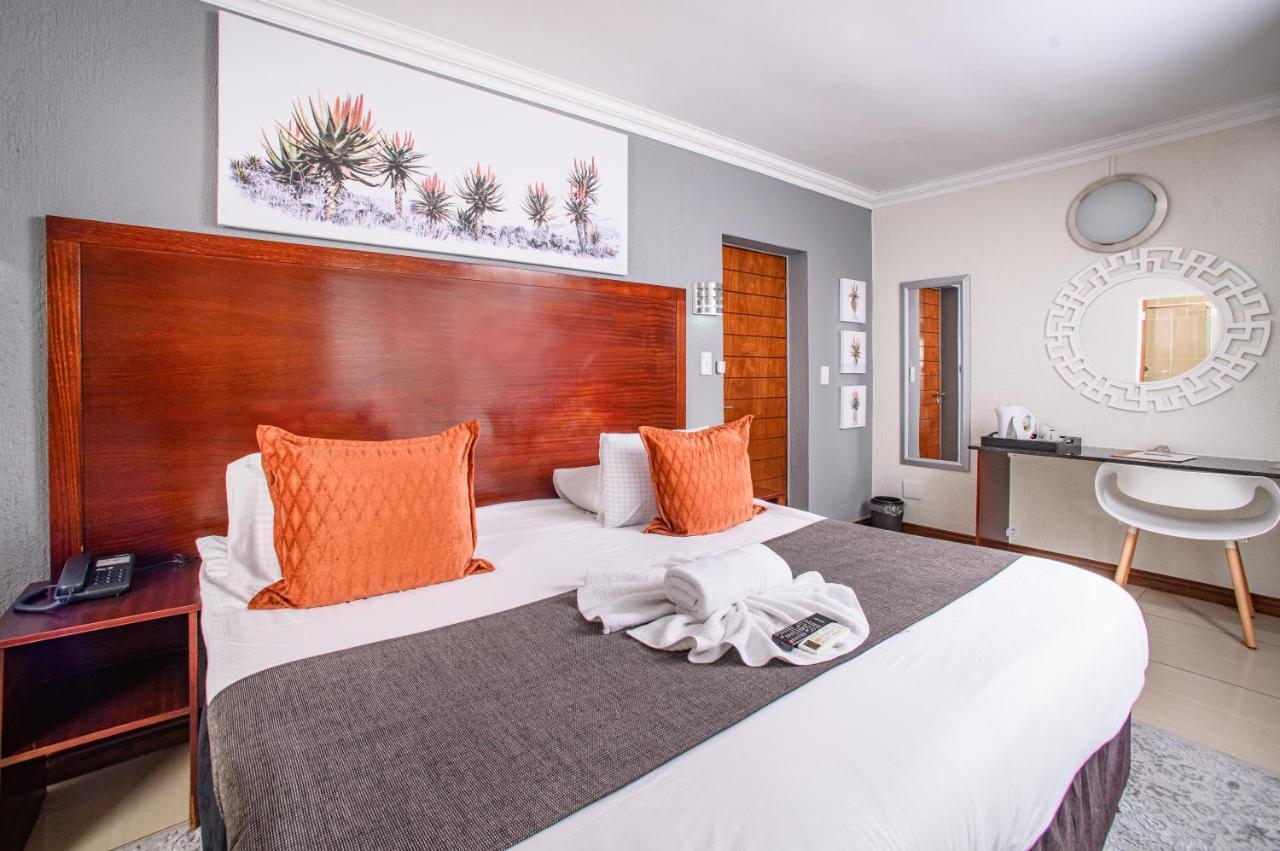 Khayalami Hotel - Mbombela Екстериор снимка