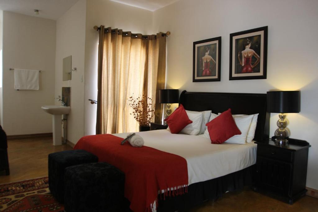 Khayalami Hotel - Mbombela Екстериор снимка