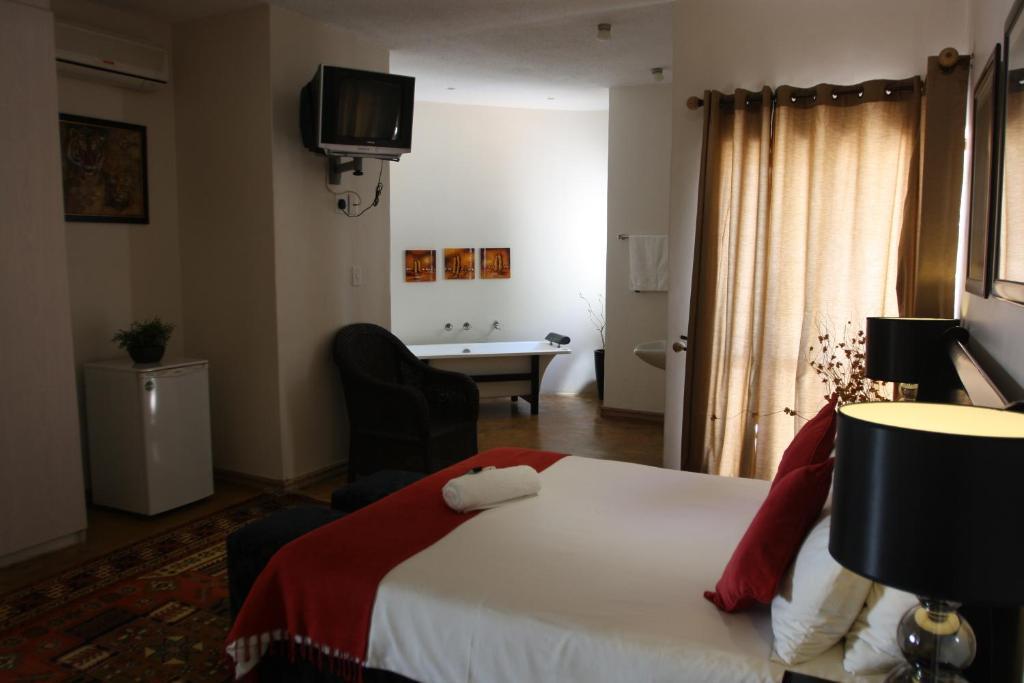 Khayalami Hotel - Mbombela Екстериор снимка