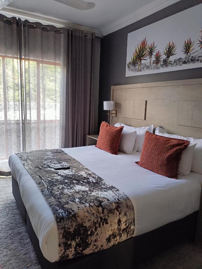 Khayalami Hotel - Mbombela Екстериор снимка