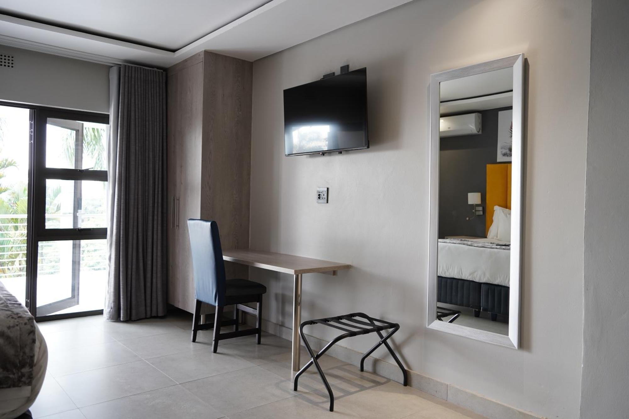 Khayalami Hotel - Mbombela Екстериор снимка